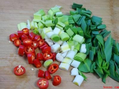 爆炒鸡心要用热水焯一下吗