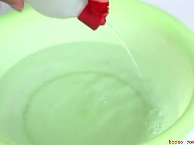 漂水把衣服漂红怎么办