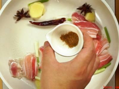 怎样炒五花肉即嫩又好吃