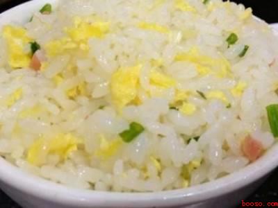 蛋炒饭如何把湿米饭炒干