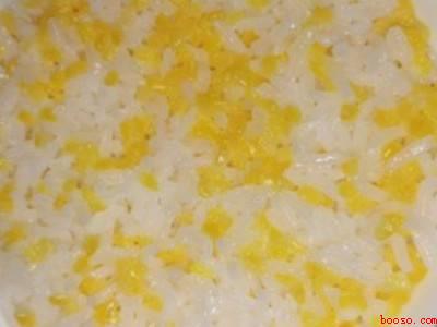 玉米糁蒸米饭要先泡吗