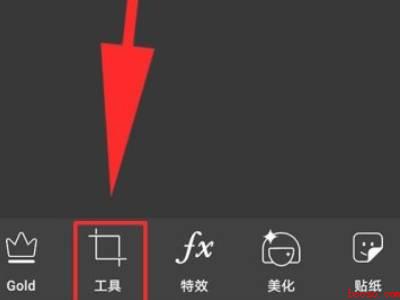 如何将微信表情包比例变小（演示机型:Iphone 12）