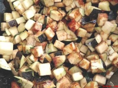 炒茄子怎么做好吃又简单又好吃