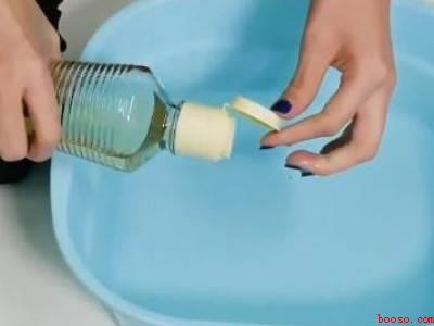 黑色衣服染色了怎么恢复