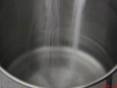 山竹水弄到白衣服上怎么洗