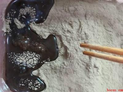 黑凉粉煮起来结块怎么办