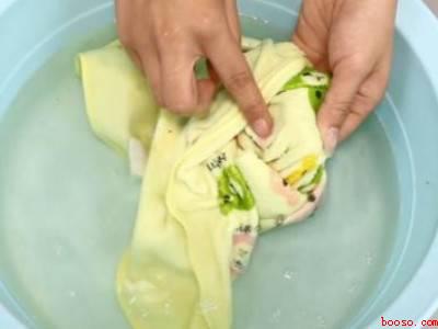 墙纸上有小虫子怎么清除