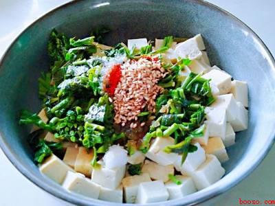 腌制过的香椿芽怎么做好吃(腌制过的香椿芽怎么做好吃共有五步)