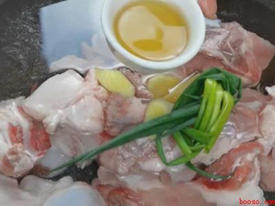 大骨汤放什么材料