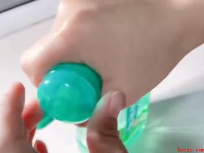 白猫洗洁精怎么打开喷嘴