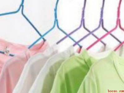 白衣上有黑色笔芯油怎么洗