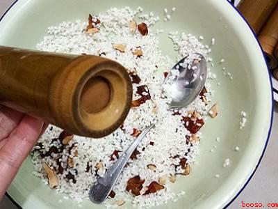 竹筒粽子怎么吃