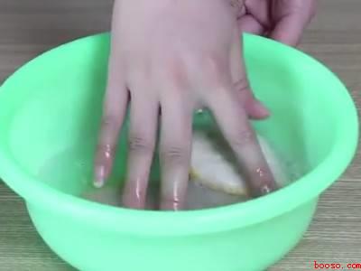 皮鞋垫有汗渍怎么（皮鞋垫有汗渍怎么的操作步骤）