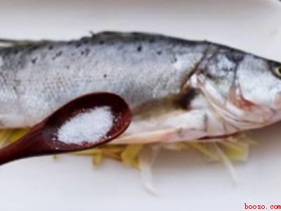 多功能锅怎么蒸鱼