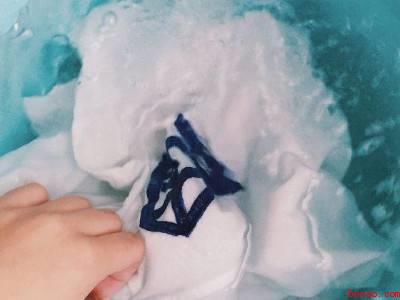 真丝衣服洗花了怎么补救