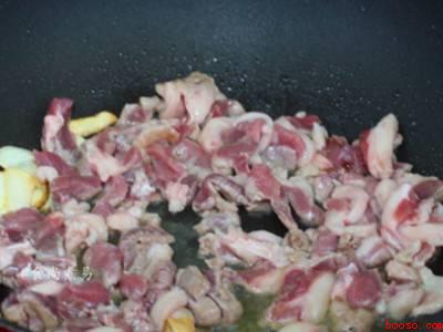 春天新鲜薄荷叶怎么吃