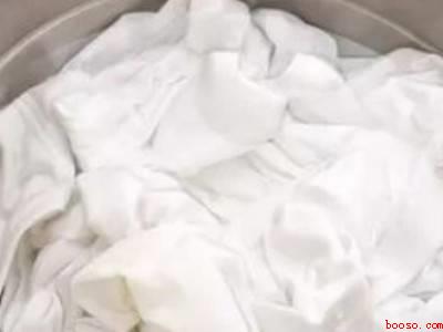 孩子衣服上的顽固油渍怎么去除