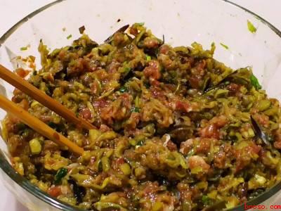 茄子包饺子怎么调馅儿