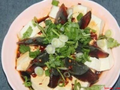 皮蛋拌豆腐怎么做家常