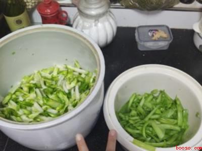 临川菜梗的制作方法