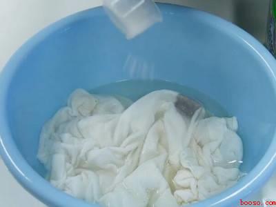 阴天衣服洗了有臭味怎么办