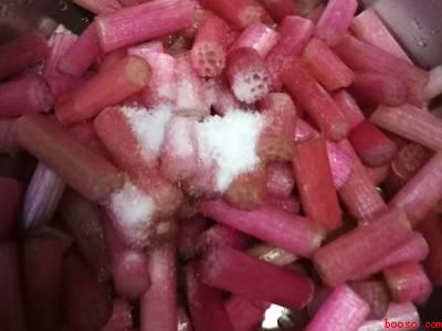 鸡头杆子怎么做好吃（鸡头杆子怎么做好吃共有3步）