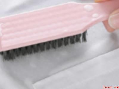 衣服上的霉点怎样才能去掉