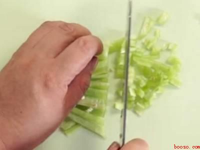 凉拌茄子怎么做好吃又简单