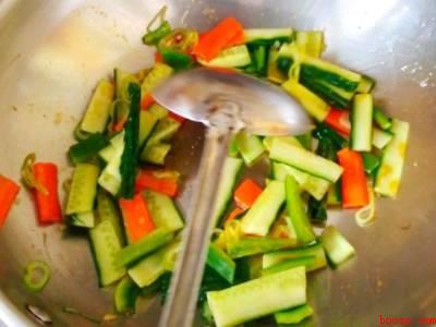 海鲜菇怎么炒好吃又简单