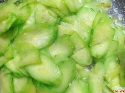 黄瓜炒什么（黄瓜炒什么具体操作步骤）
