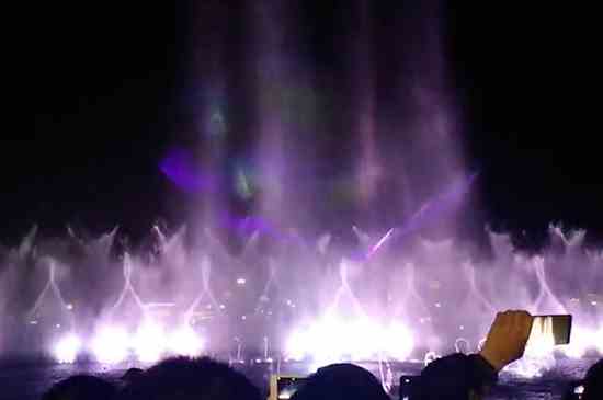 南昌有什么好玩的地方(南昌好玩的地方有滕王阁、鄱阳湖、秋水广场、八一广场等众多游玩)