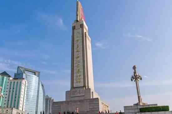 南昌有什么好玩的地方(南昌好玩的地方有滕王阁、鄱阳湖、秋水广场、八一广场等众多游玩)