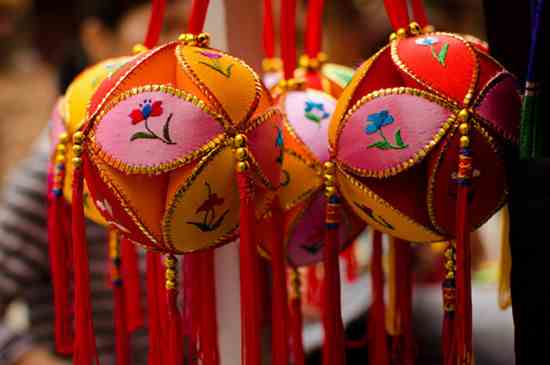 中式婚礼可以抛绣球吗