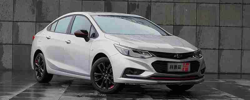 科鲁兹油表亮了还能跑多少公里(科鲁兹油表亮了还能跑30公里)