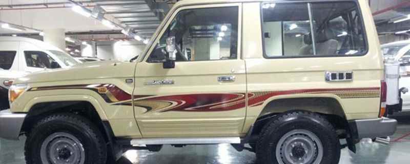 丰田两门越野车叫什么(丰田LC71不需要怎样花哨的内饰)