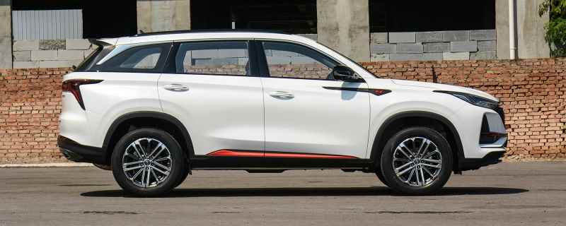 怠速忽高忽低是怎么回事(车辆节气门过脏怎么办)