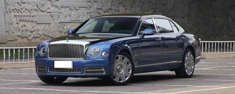 amoy大号开了一款宾利汽车