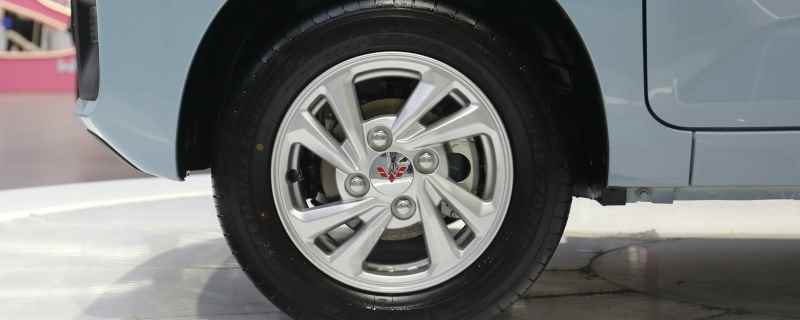 轮胎更换方法是什么