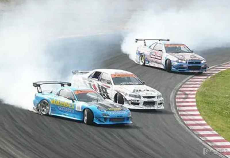 汽车怎么漂移操作的汽车漂移原理图解(车是怎么漂移的汽车漂移怎么操作)