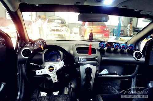 比亚迪FO内饰改装(比亚迪F0(查成交价|参配|优惠政策))