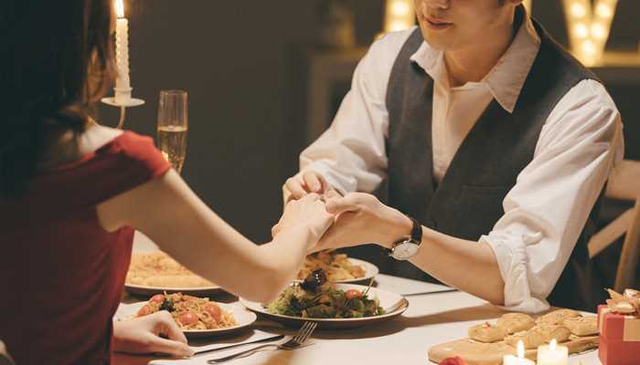 梦见前任和自己复合预示着什么