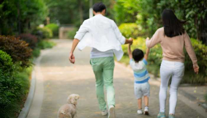 梦见跟死去的亲人说话是什么兆头(梦见跟死去的亲人说话是不好的兆头)