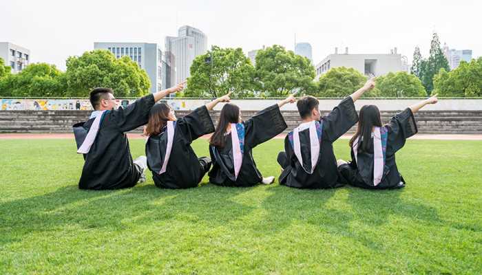 梦见自己上学预示着什么