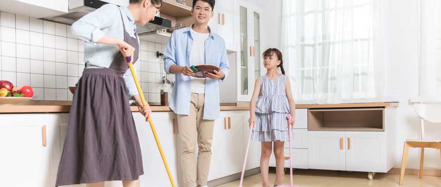 做生意的女人梦见扫地扫得很干净