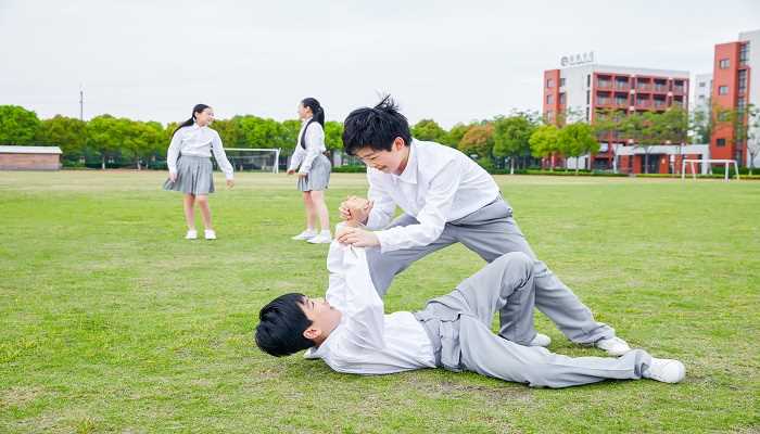 梦见挨打是什么预兆