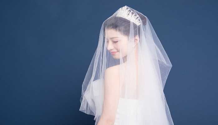 单身梦见自己穿婚纱