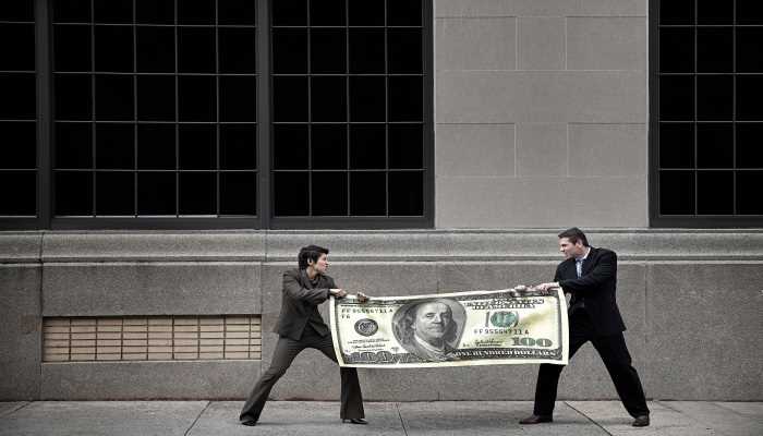 梦见别人抢劫我的物品