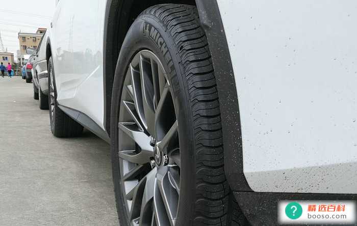 汽车轮毂刮花了怎么办