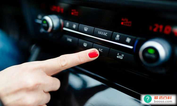 两边车窗起雾怎么办