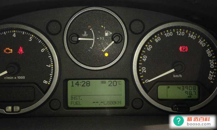 油表一直显示满油怎么回事